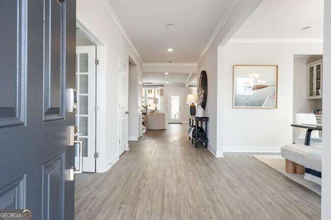 Foto del edificio - 6180 Misty Hill Ln