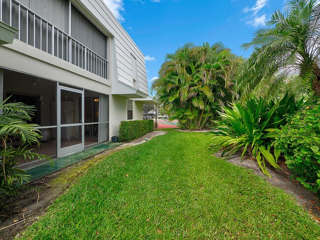 Foto del edificio - 1251 Sugar Sands Blvd