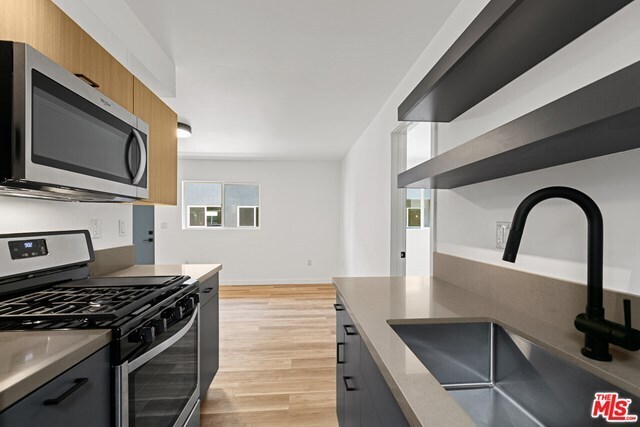 Foto del edificio - 2922 Hauser Blvd