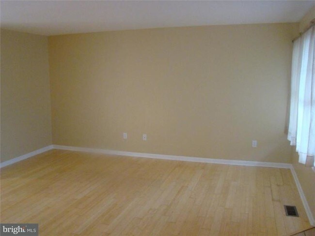 Foto del edificio - 95 B Partridge Cir