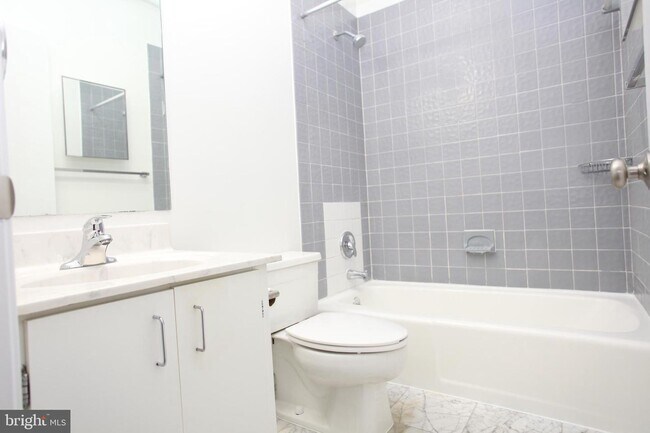 Foto del edificio - 3299 K St NW