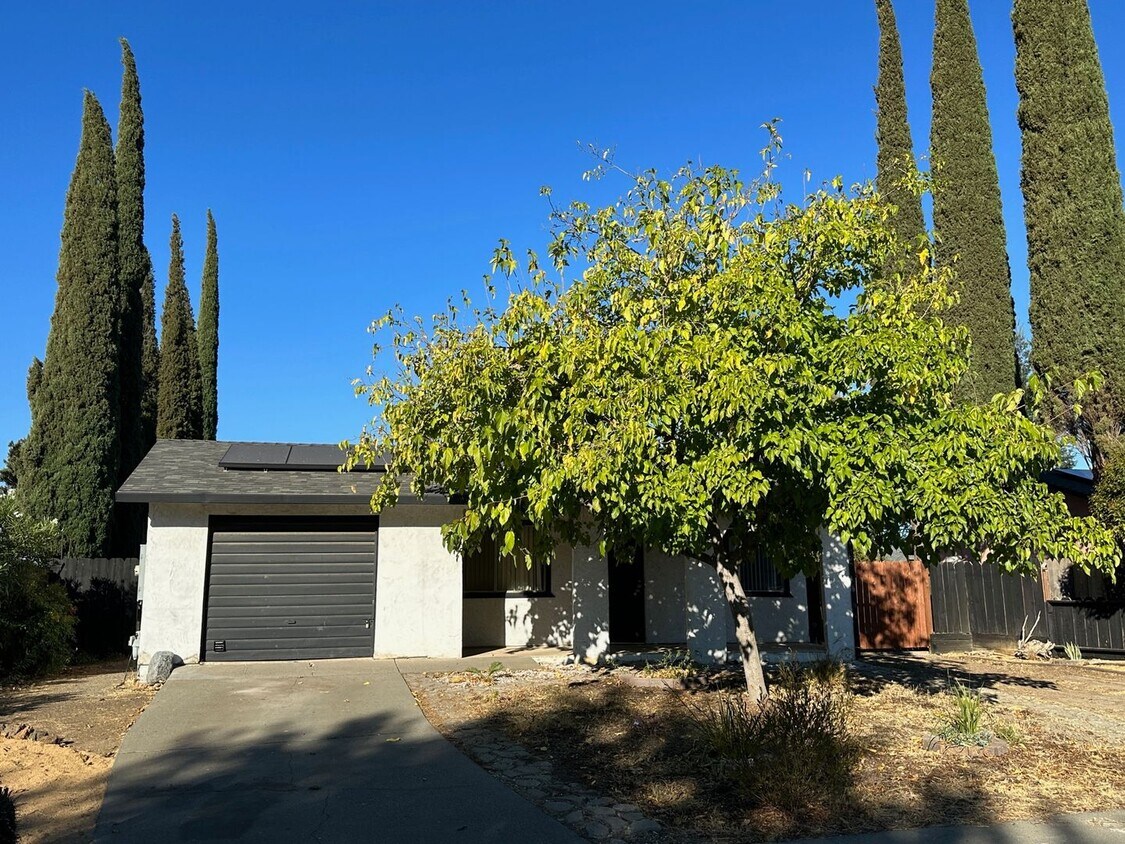 Foto principal - Coming Soon!! Orland House with Solar!