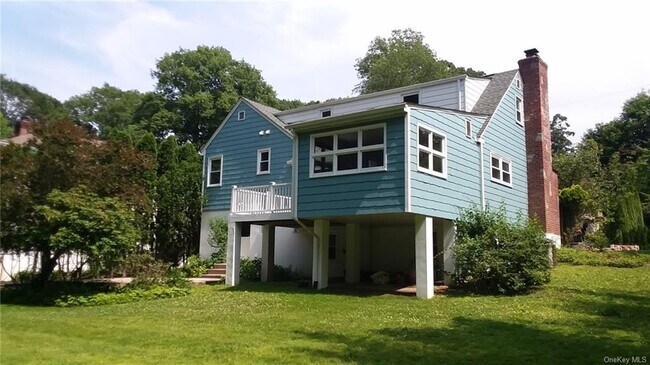 Foto del edificio - 23 Maplewood Rd
