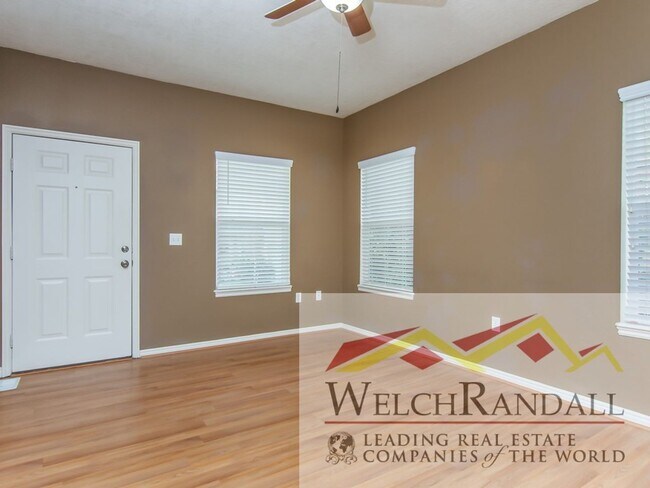 Foto del edificio - Comfort Meets Style: 2 Bed, 1.5 Bath Herri...