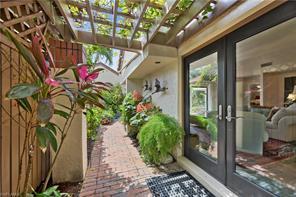 Foto del edificio - 534 Bay Villas Ln