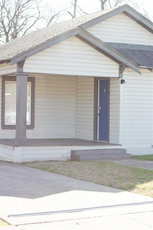 2706 Grafton Ave, Dallas, TX 75211 House for Rent in Dallas, TX