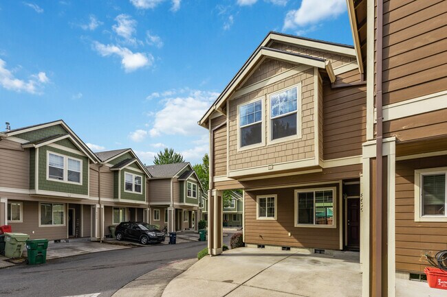 Foto del edificio - 8679 NE Hyde Park Ln