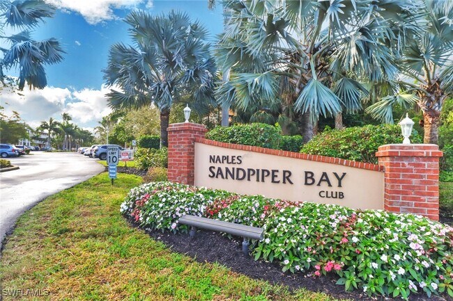 Foto del edificio - 3002 Sandpiper Bay Cir