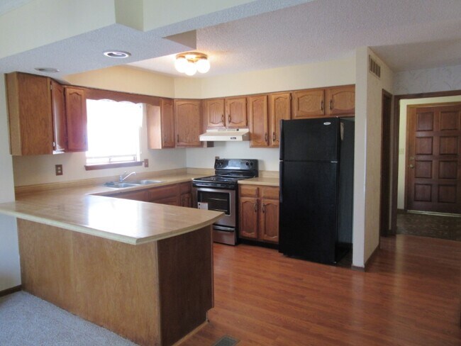 Building Photo - 3626 SW Eveningside Dr