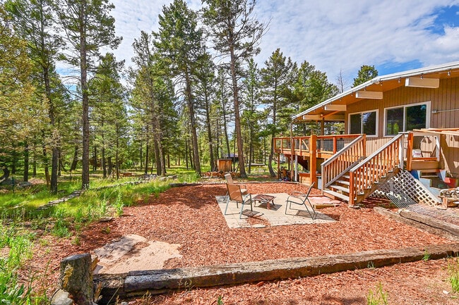 Building Photo - 30723 Kings Valley Dr