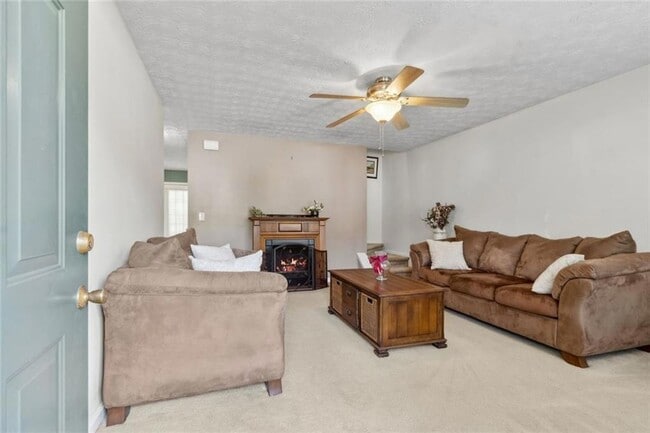 Building Photo - 436 Shenandoah Ct