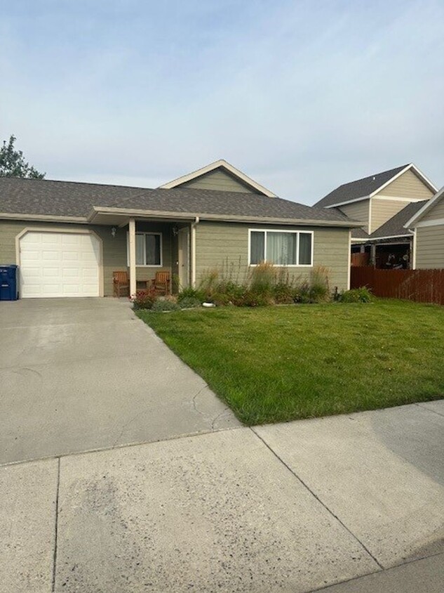 Foto principal - 1002 Skyview Trail