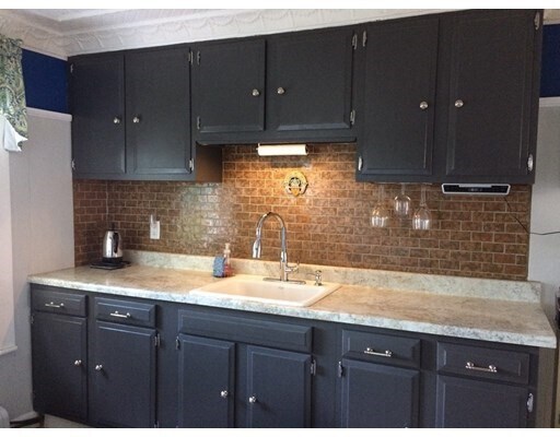Foto principal - 641 Rathbun St