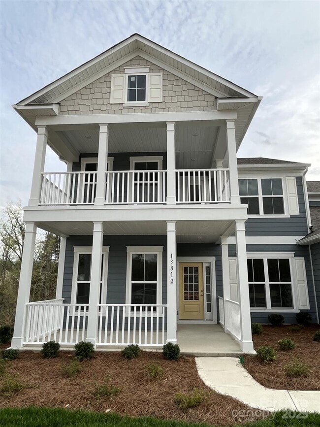 Building Photo - 13812 Water Ter Dr
