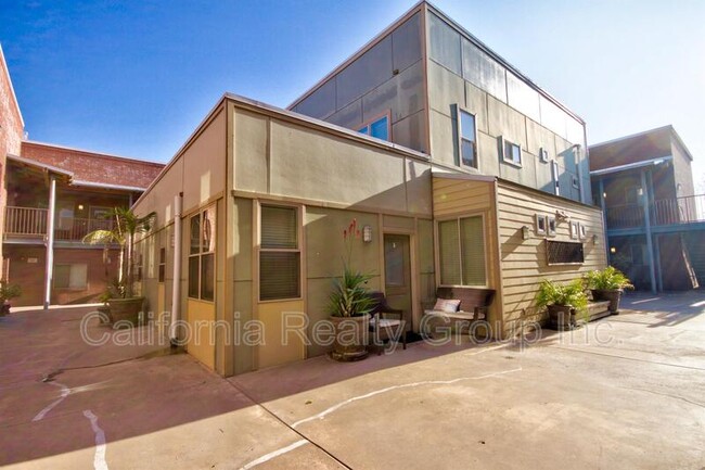 Building Photo - 27453 Jefferson Ave