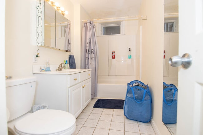 Foto del edificio - 60 Gibbs St