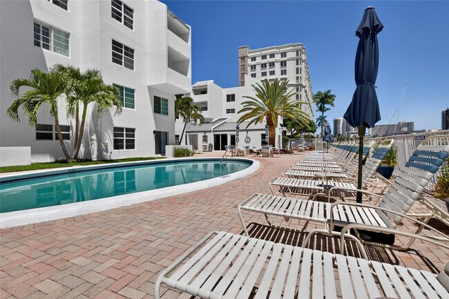 Foto del edificio - 2850 NE 14th St