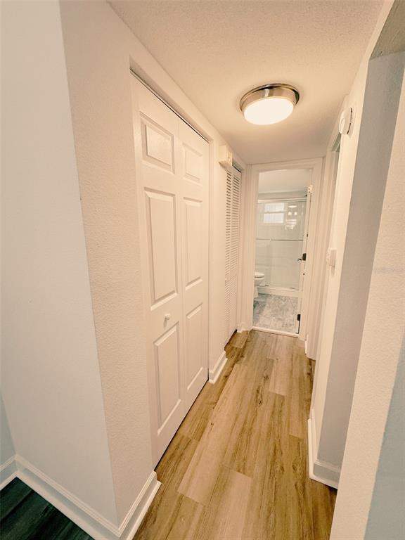 Building Photo - 4700 Cove Cir