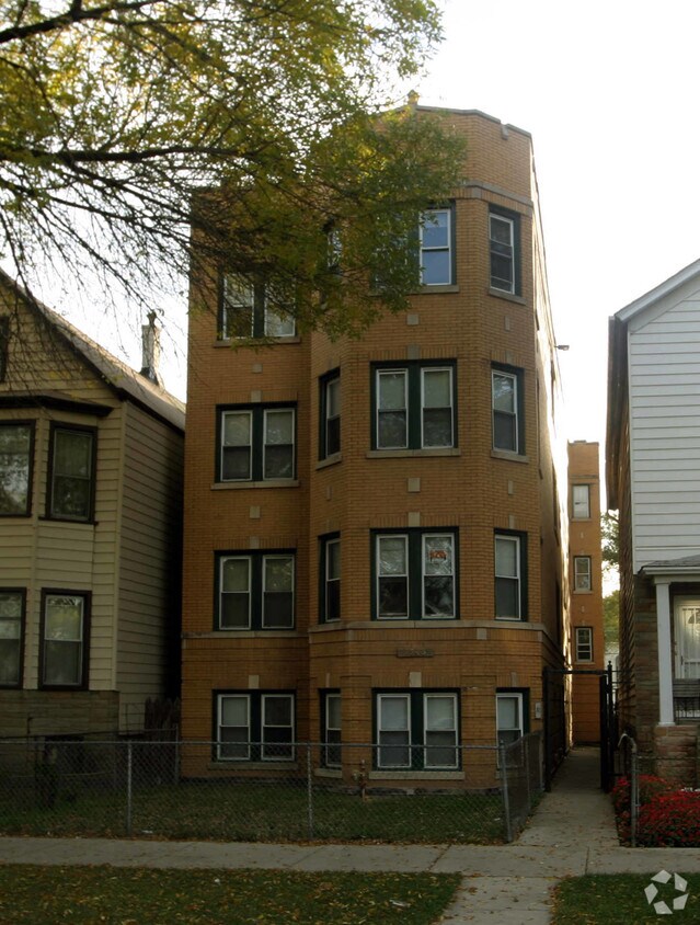 Primary Photo - 1643 N Spaulding Ave