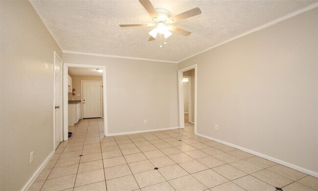 Foto del edificio - 6734 Burkett St.