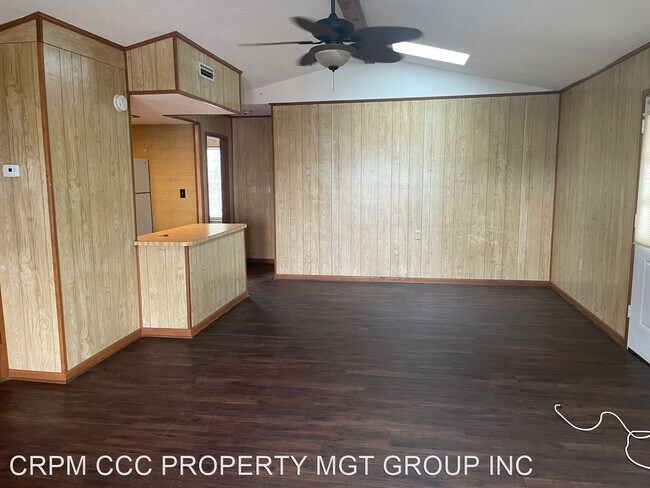 Building Photo - 3 br, 1 bath House - 5817 S. Lagoon Dr