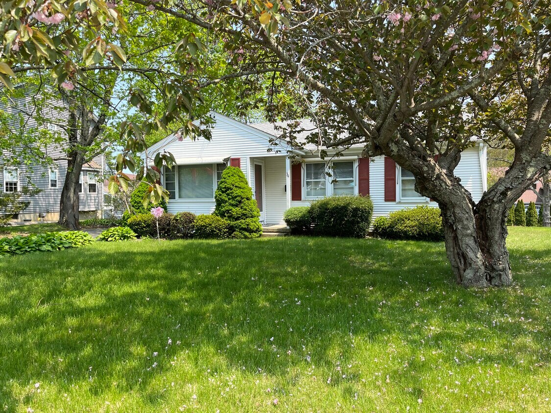 34 East Ave, Westerly, RI 02891 House Rental in Westerly, RI