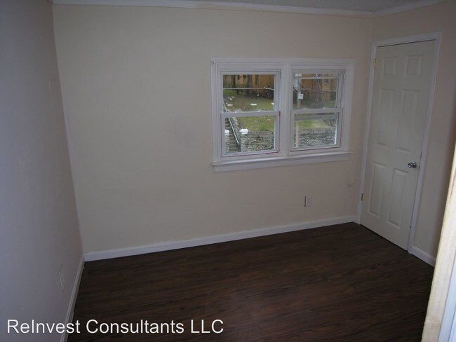 Building Photo - 1729 Pulte St