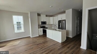 Building Photo - 253 Talucci Dr