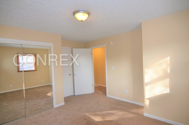 Foto del edificio - 5919 Westhaven Dr