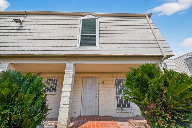 Building Photo - 6201 Ranchester Dr