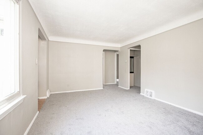 Foto del edificio - 3 BED 1 BATH SINGLE FAMILY HOME IN BEAUTIF...