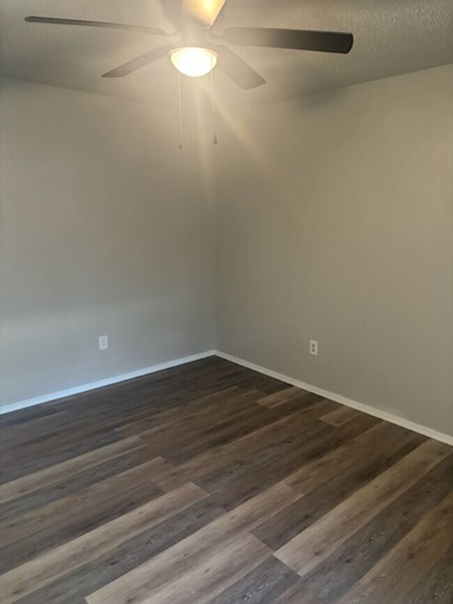 Foto del edificio - 1613 NW 81st St