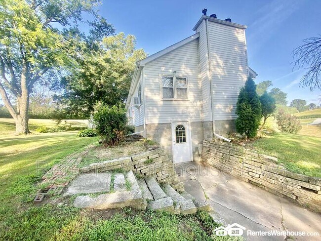 Building Photo - 3390 Ute Ave