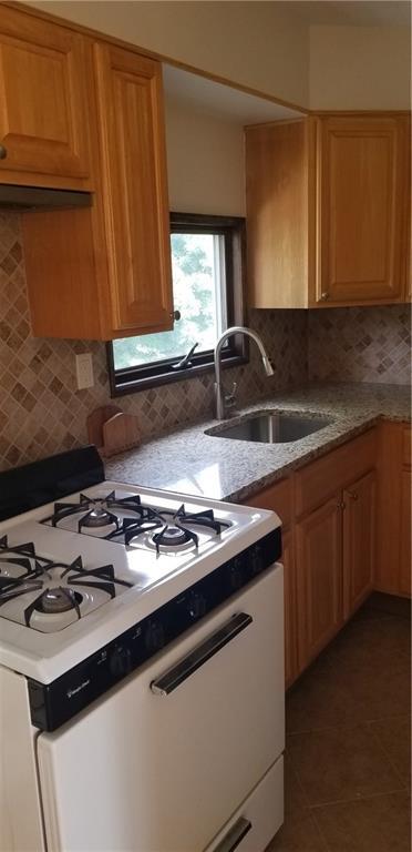 Foto del edificio - 870 Manor Rd