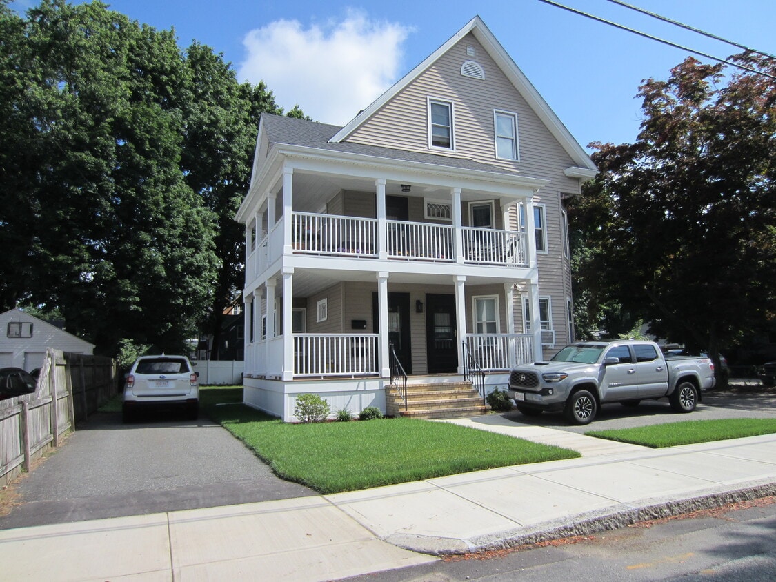 Primary Photo - 34 Dean St
