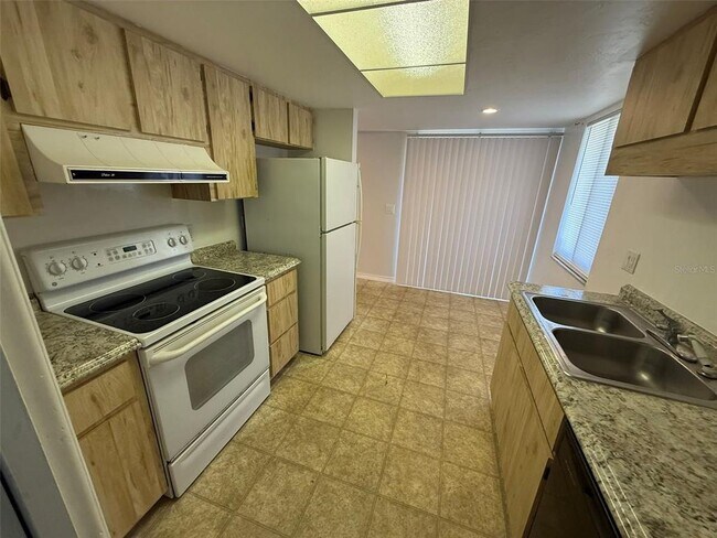 Building Photo - 22481 Westchester Blvd