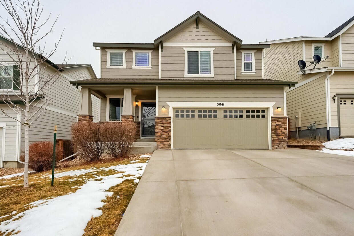 Primary Photo - 3041 Black Canyon Way
