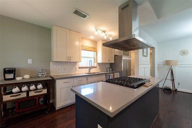 Foto del edificio - 9610 Pagewood Ln