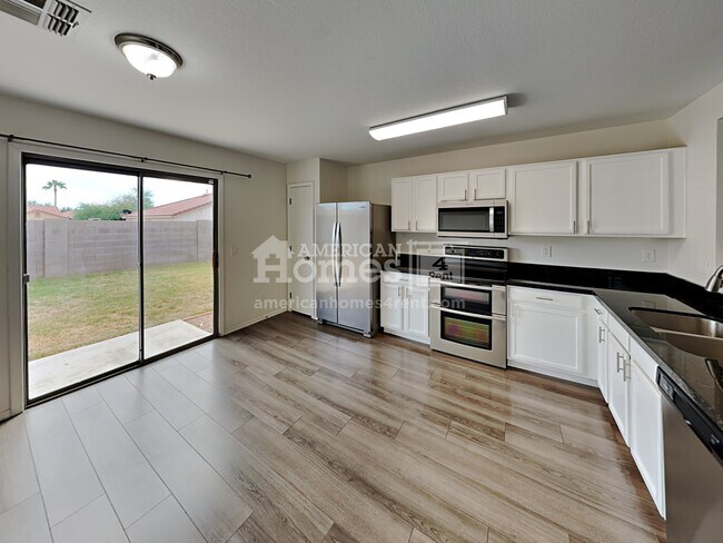 Foto del edificio - 11343 E Quintana Ave