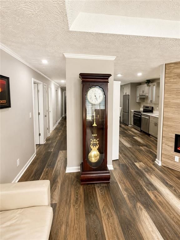 Foto del edificio - 1116 Summer Brook Rd