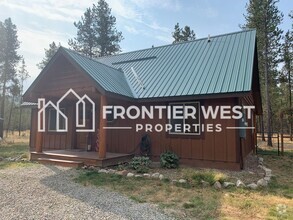 Building Photo - 757 Griz Ln