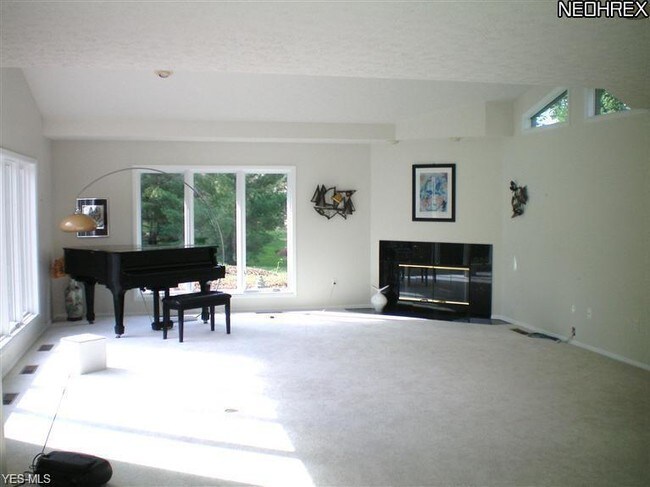 Building Photo - 32539 Bridgestone Dr