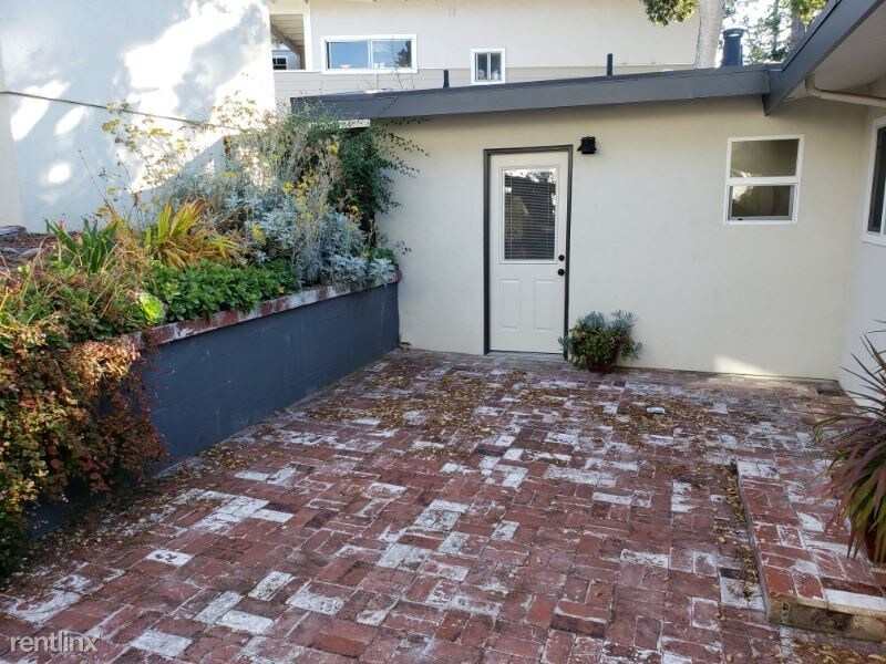 Primary Photo - 1 br, 1 bath Apartment - 34 Via Buena Vista