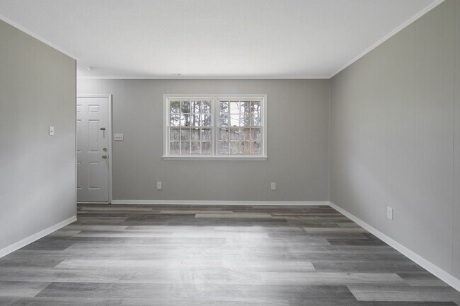 Building Photo - 4202 S Dowfield Dr