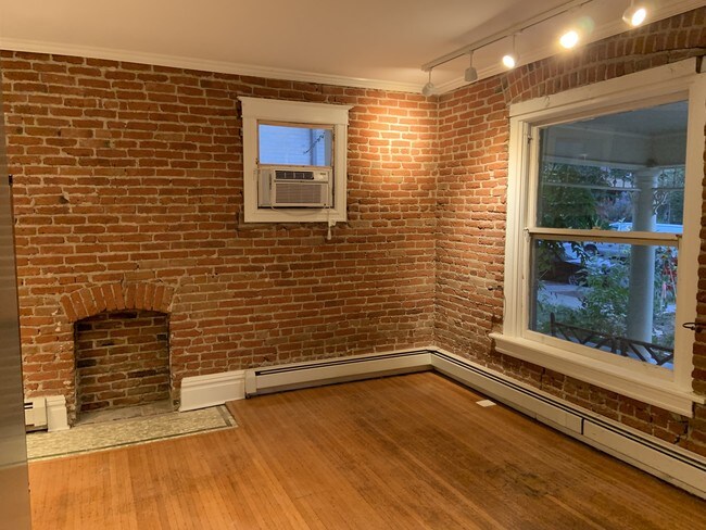 Área de estar - 1638 Adams St