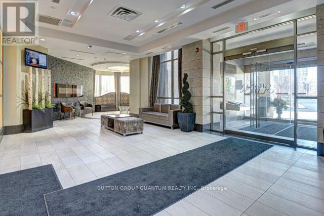 Photo du bâtiment - 310 Burnhamthorpe Rd W