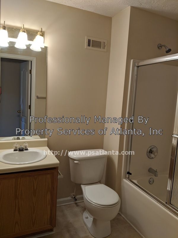 Building Photo - 9068 Snipe Ln