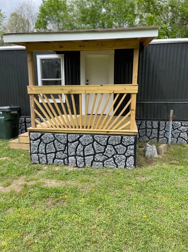 Building Photo - 5942 MS-4