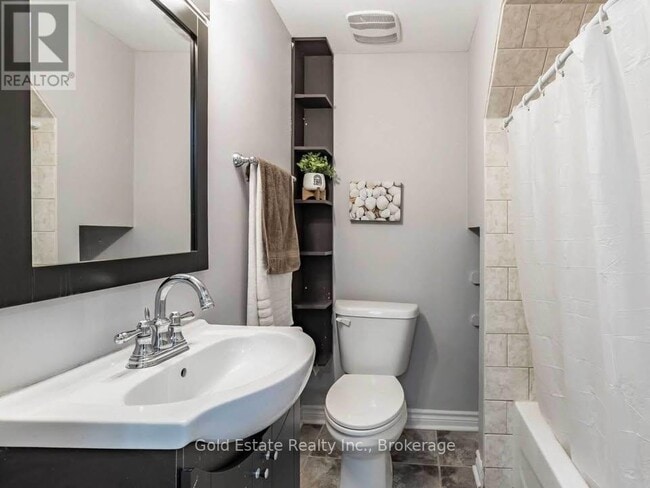 Building Photo - 25 Horsham St