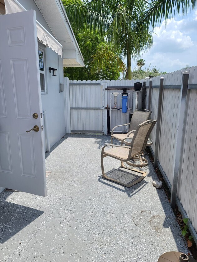Primary Photo - 17820 SW 113th Ave